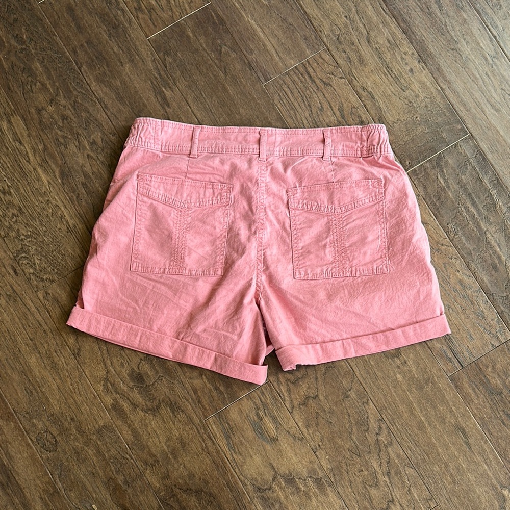 NWOT Women's Pink Casual Shorts - Picture 6 of 6